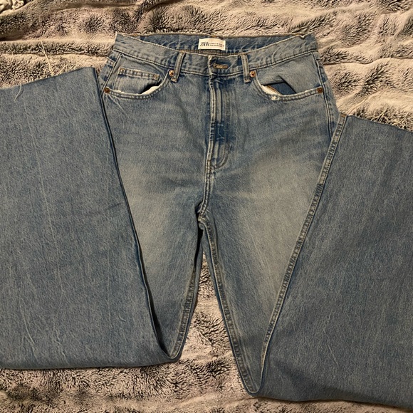 Zara High waisted Wide Leg jeans - Picture 2 of 4